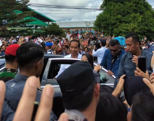 President Joko Widodo visits Bartim and checks several points of public facilities — pelitaekspres.com